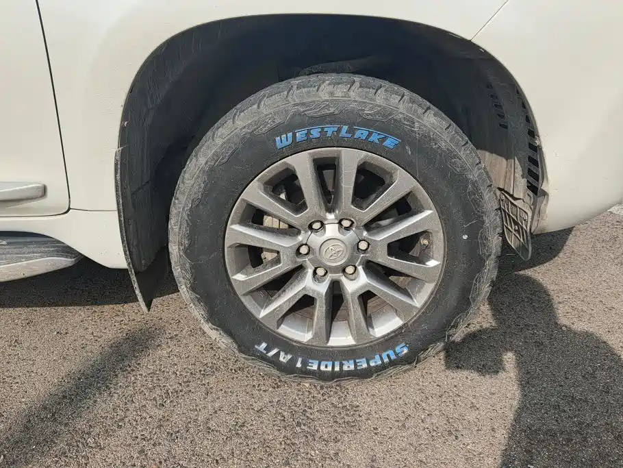 Toyota Prado — миниатюра 6