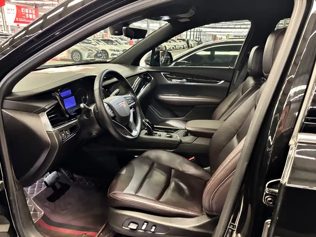 Cadillac XT6 — миниатюра 6
