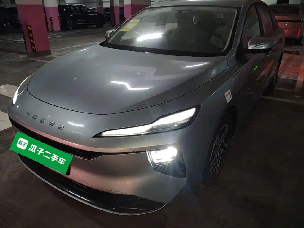 Roewe D6 2025 450km