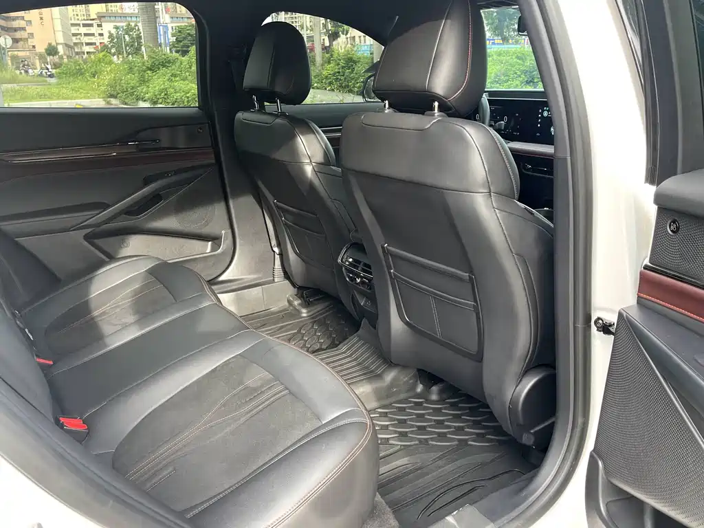 Ford Mondeo — миниатюра 18