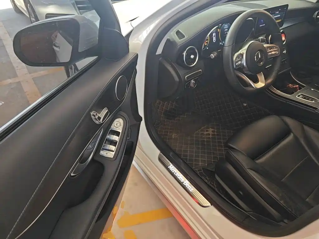 Mercedes-Benz C-Class — миниатюра 16