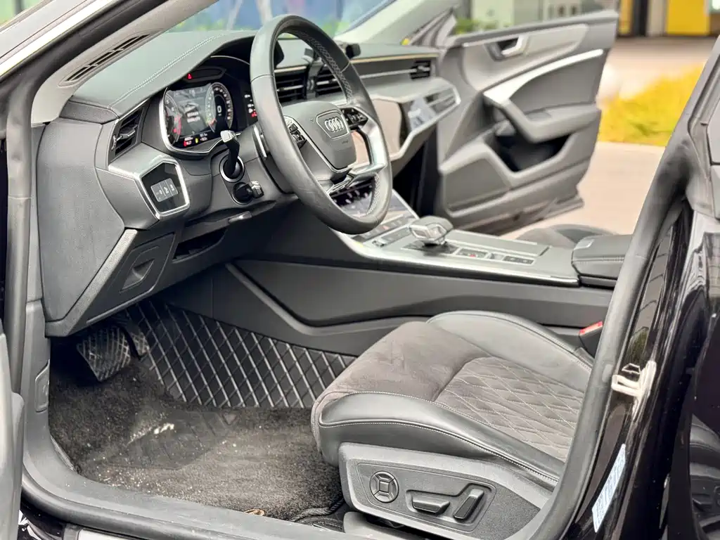 Audi A7L — миниатюра 4