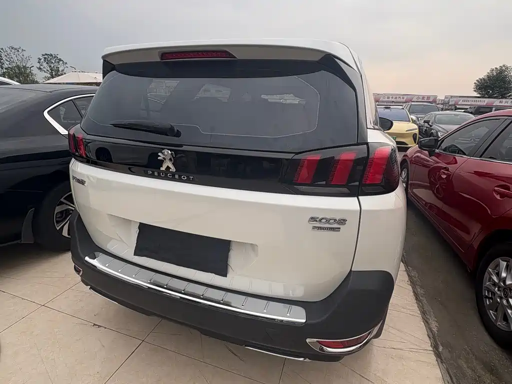 Peugeot 5008 — миниатюра 16