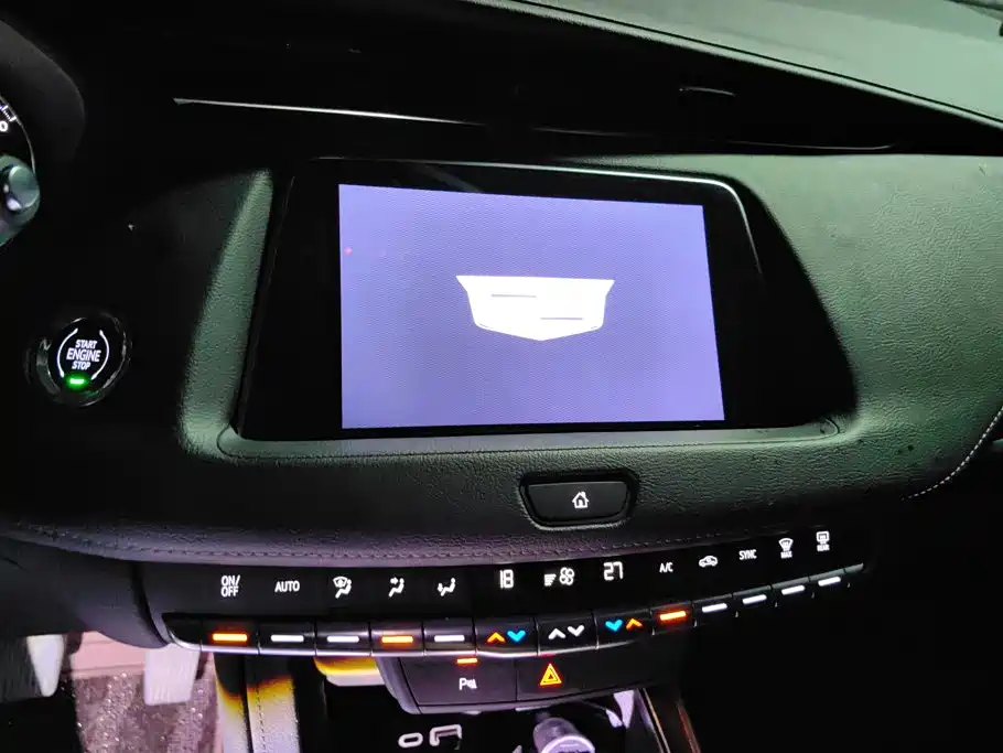 Cadillac XT4 — миниатюра 13