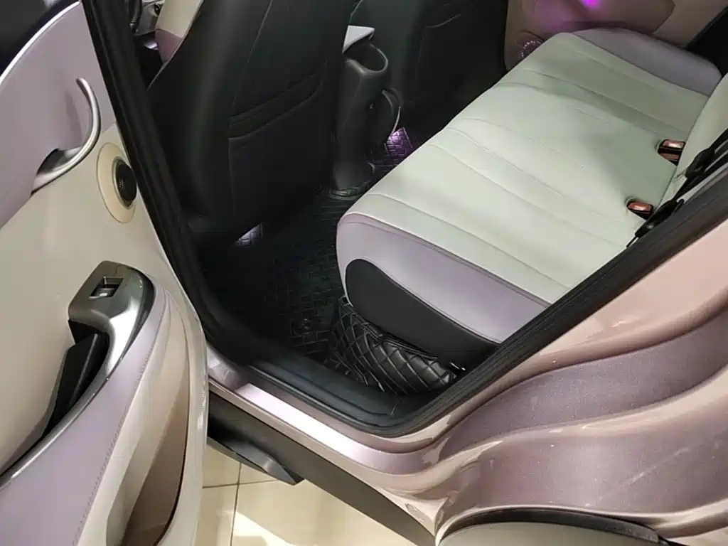 BYD Dolphin — миниатюра 17