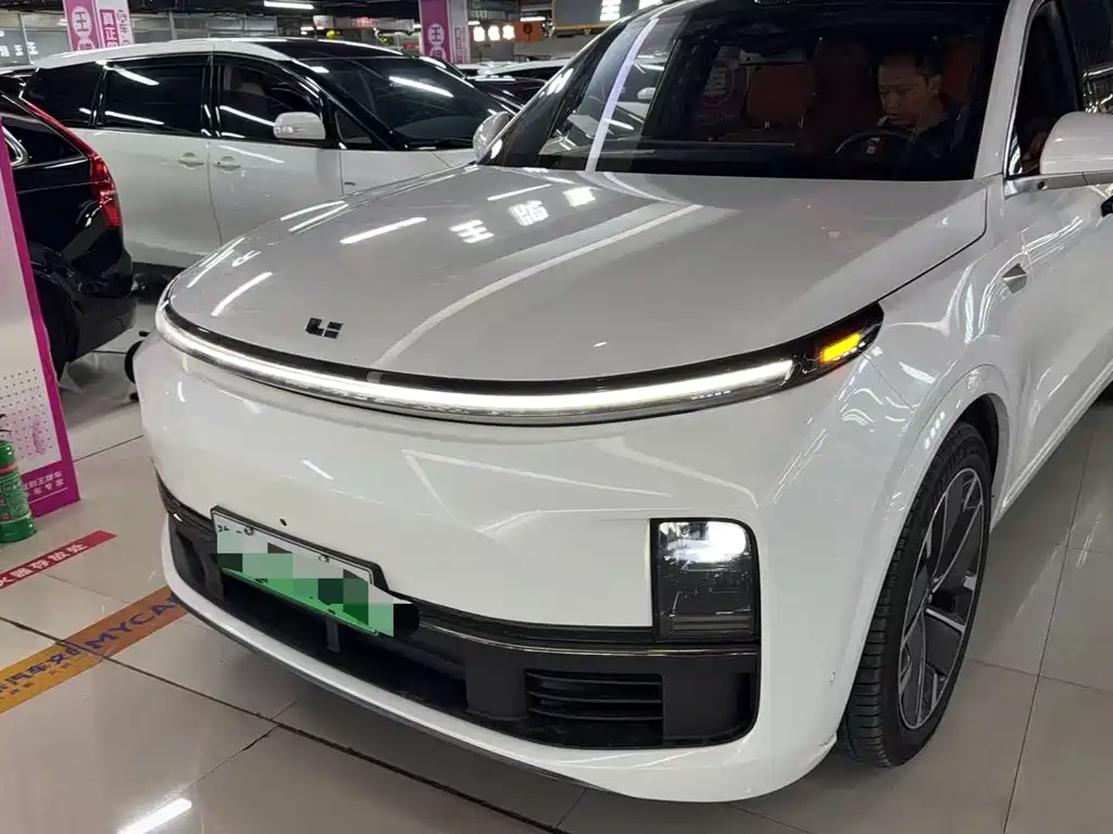 Li Auto Li L8