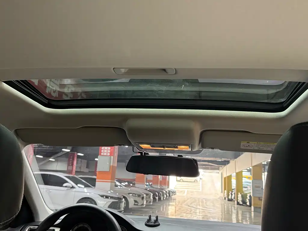 Skoda Rapid — миниатюра 14