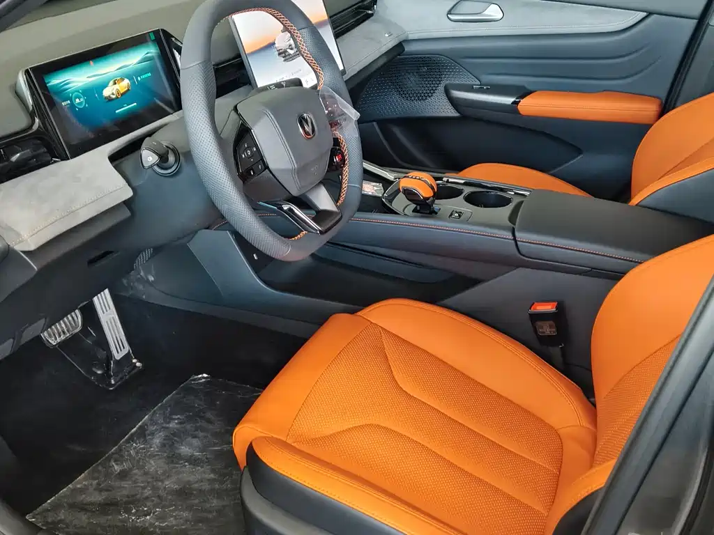 Changan UNI-V 2025 1.5T 500Bar Luxury Sport