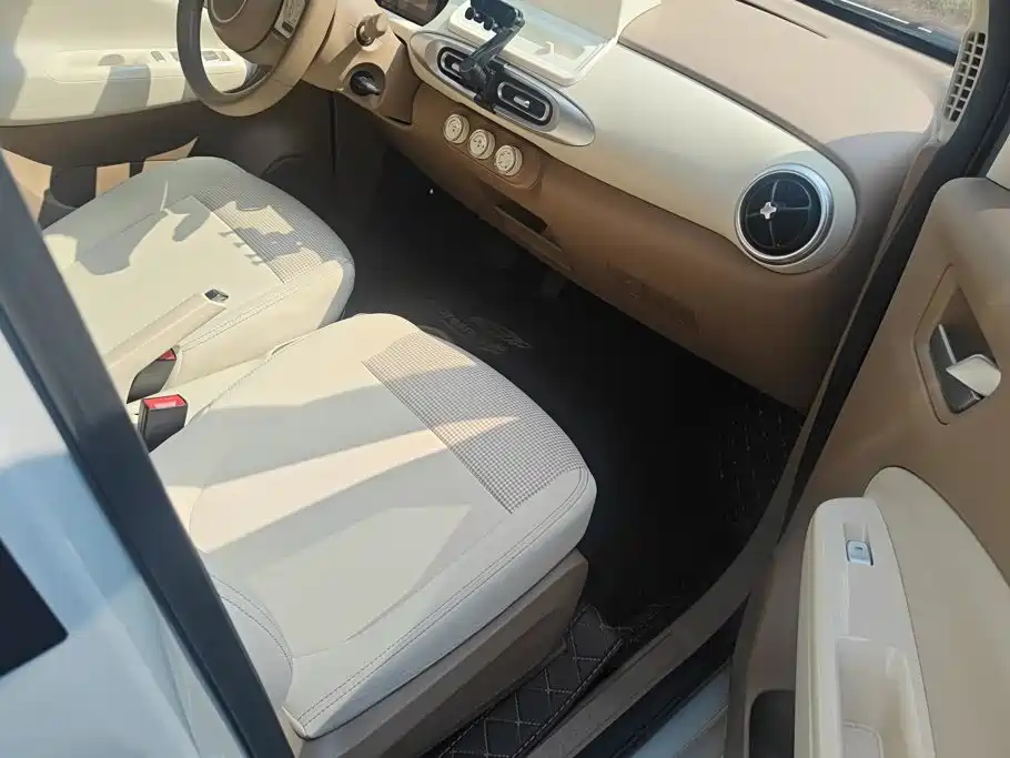 Wuling MINIEV — миниатюра 8