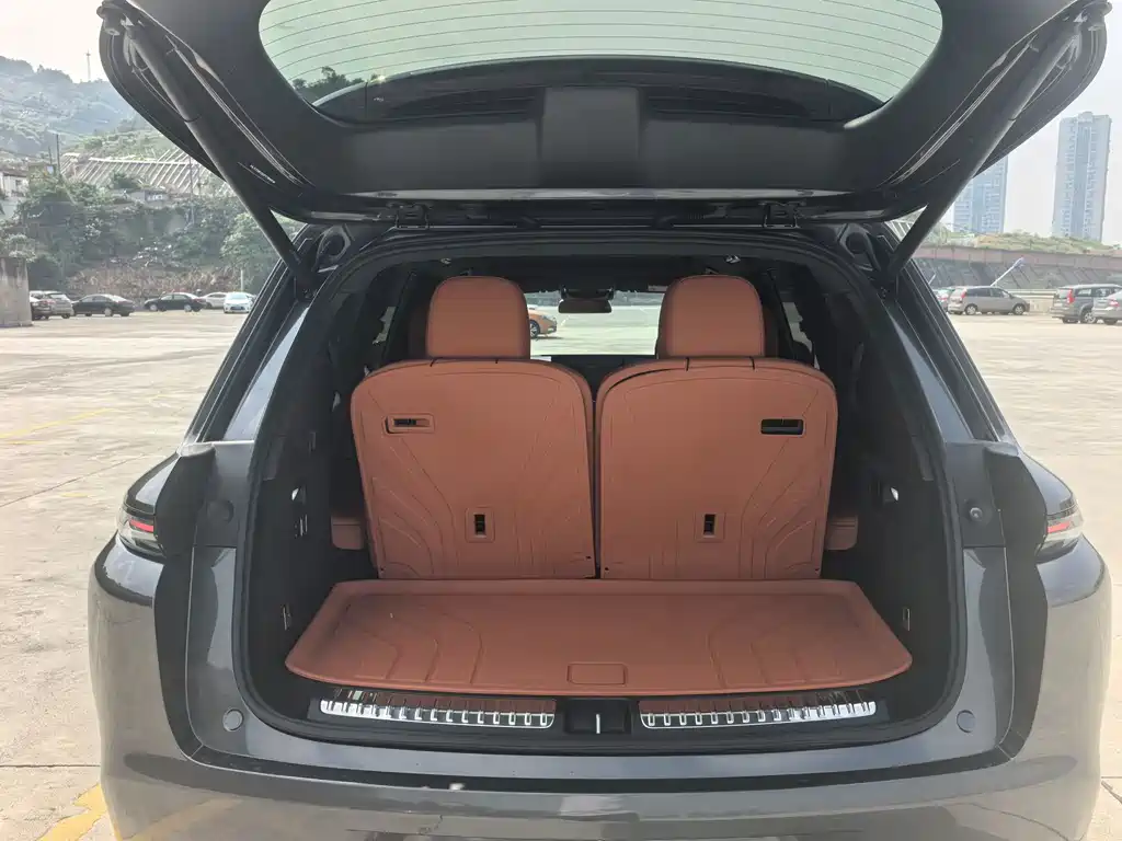 Li Auto Li L8 — миниатюра 15