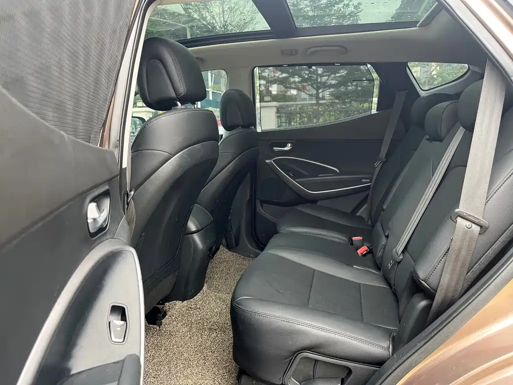 Hyundai Santa Fe — миниатюра 15