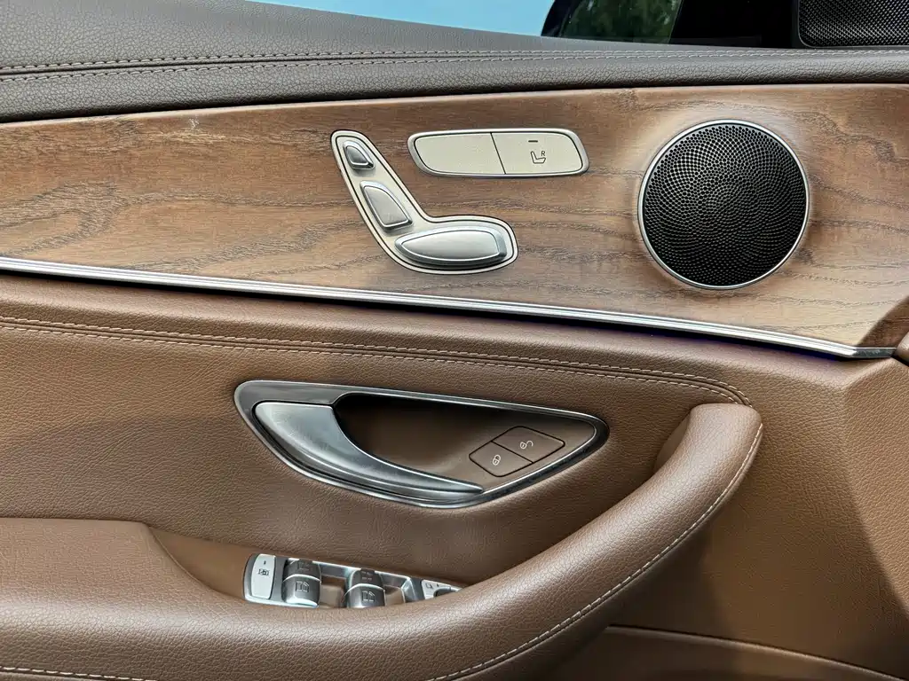 Mercedes-Benz E-Class E 2022 E 260 L