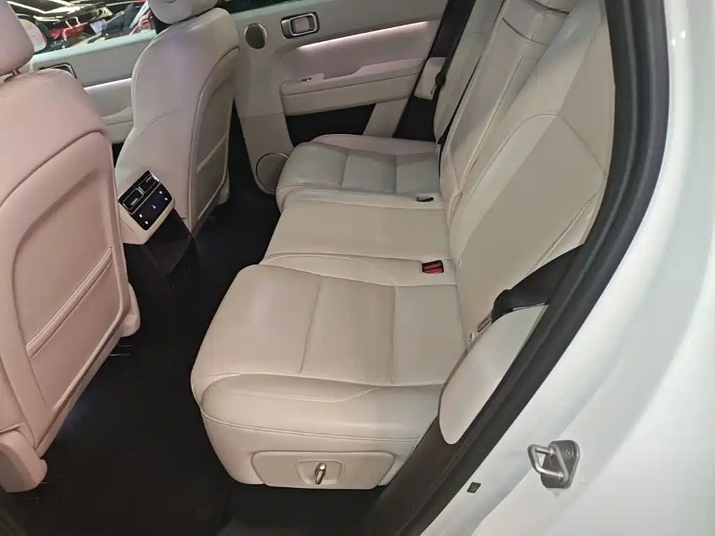 Li Auto Li L6 — миниатюра 17