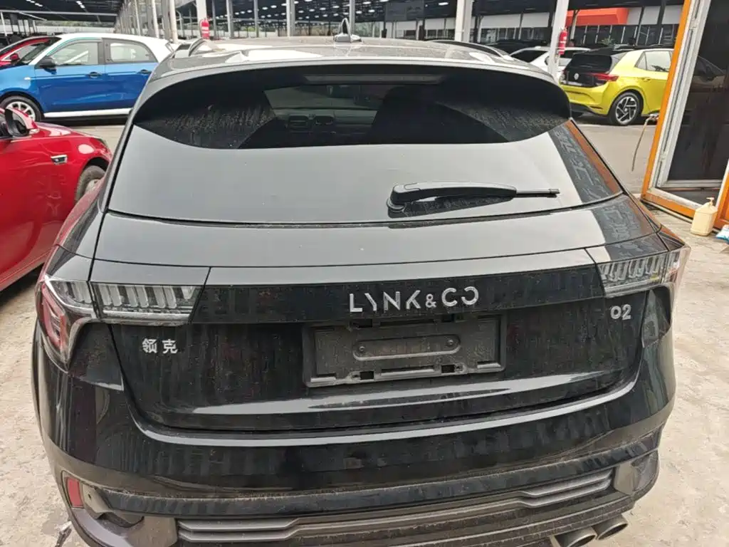 Lynk & Co 02 Hatchback — миниатюра 6