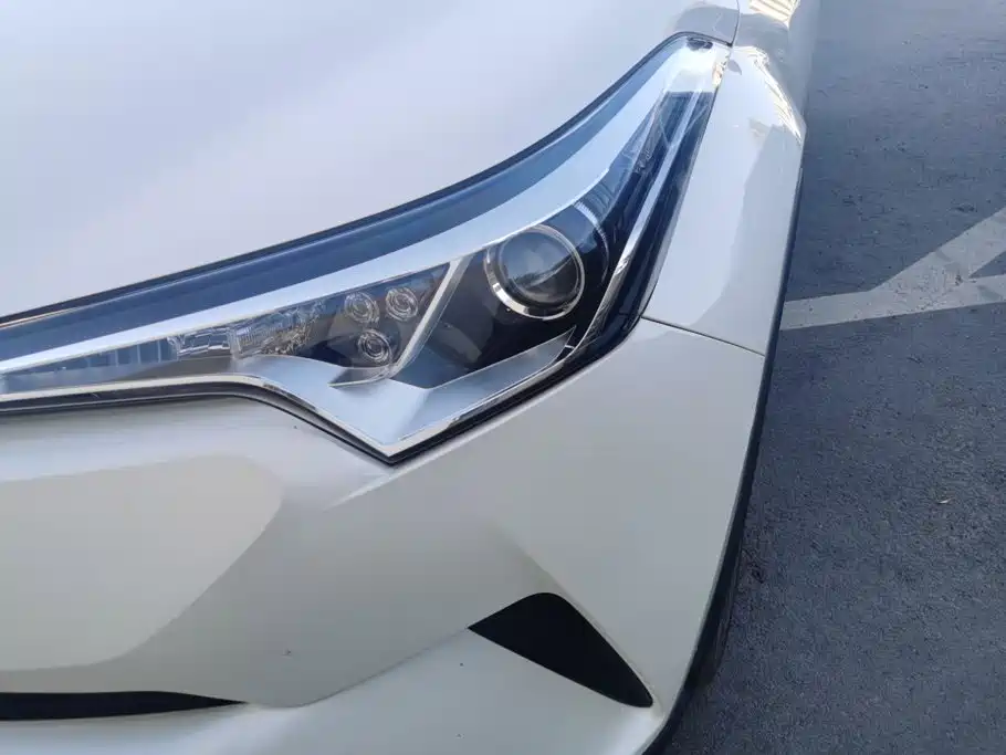 Toyota C-HR — миниатюра 5