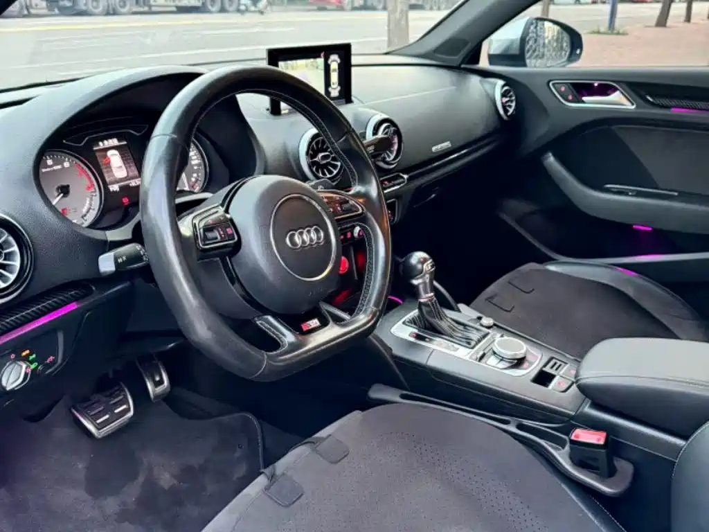 Audi S3 — миниатюра 4