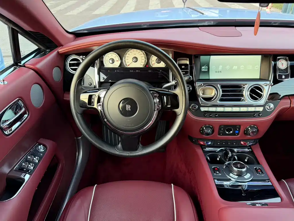 Rolls-Royce Wraith — миниатюра 16