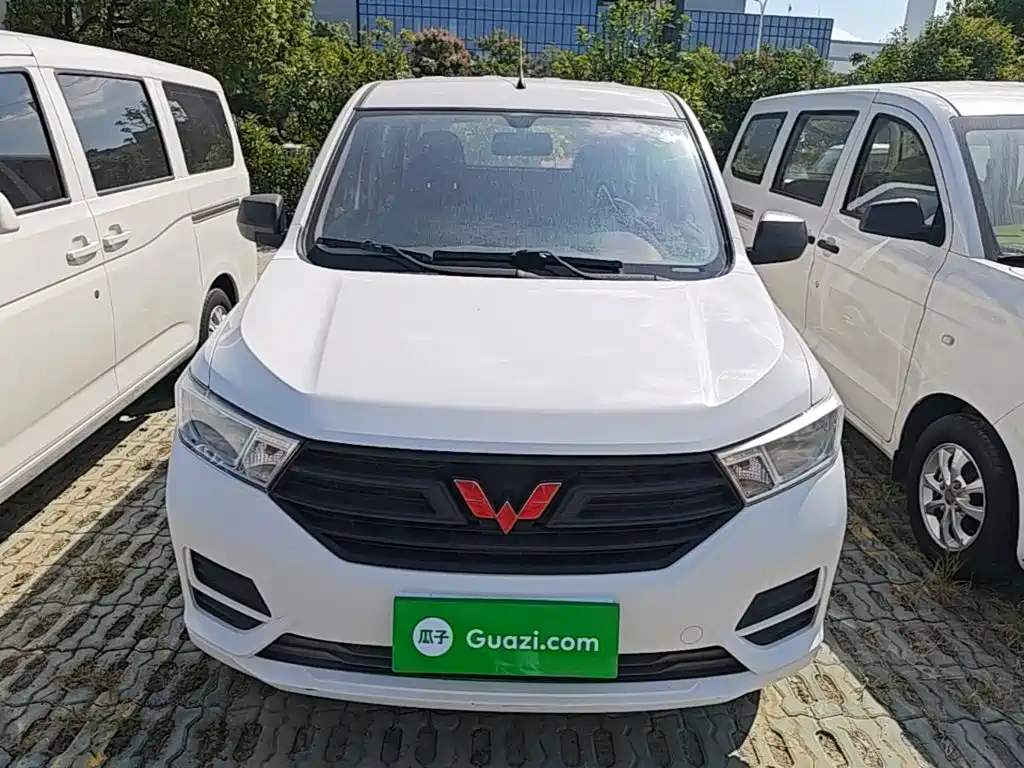 Wuling Hongguang — миниатюра 3