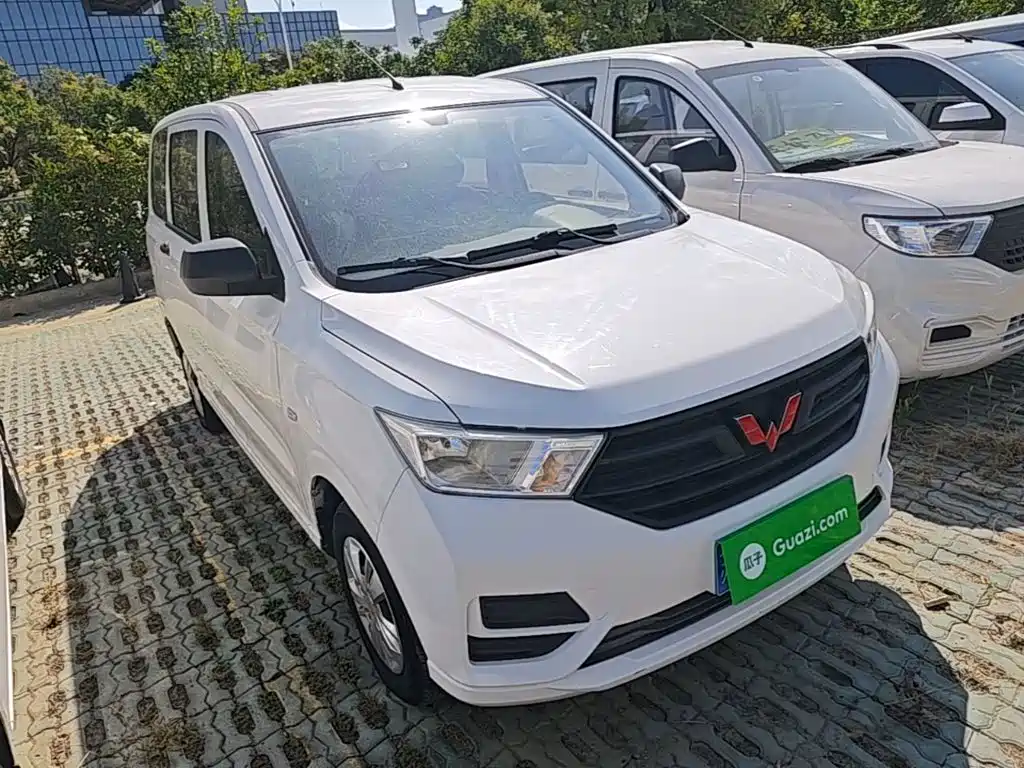 Wuling Hongguang — миниатюра 4