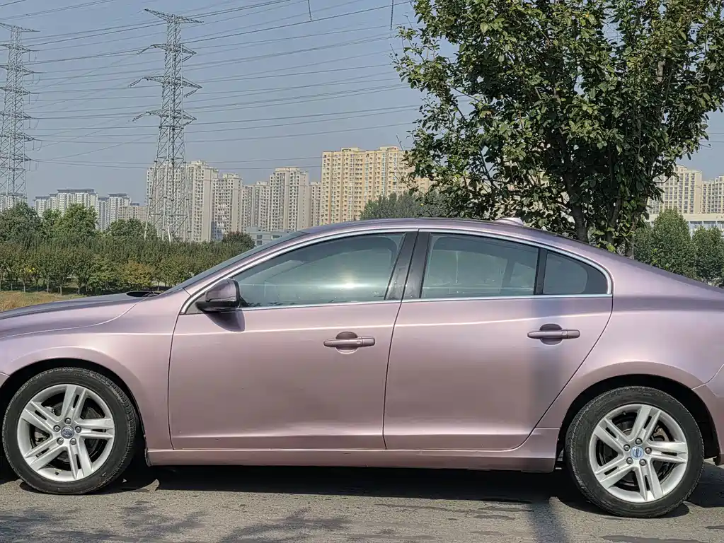 Volvo S60 (Import) — миниатюра 4