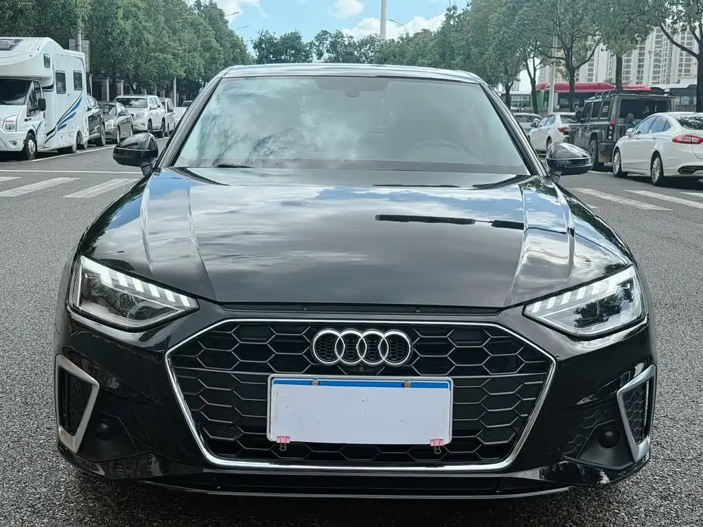 Audi A4L — миниатюра 2
