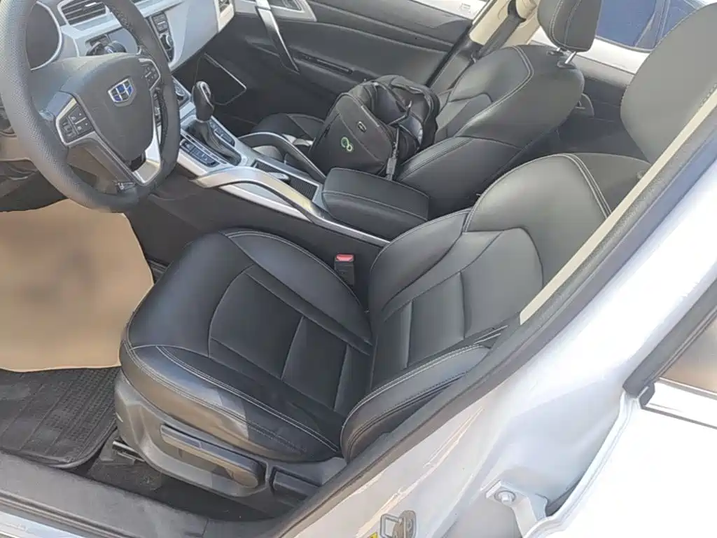 Geely Boyue — миниатюра 15