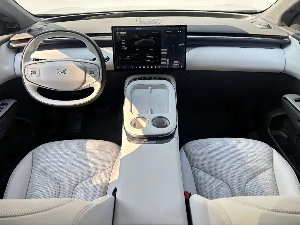 XPeng G7 — миниатюра 10