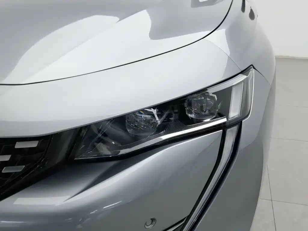 Peugeot 508 — миниатюра 7