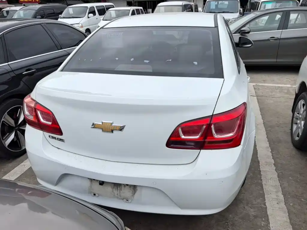 Chevrolet Cruze — миниатюра 6