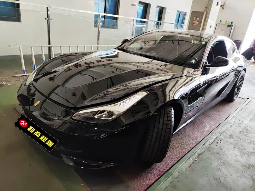 Ferrari GTC4Lusso