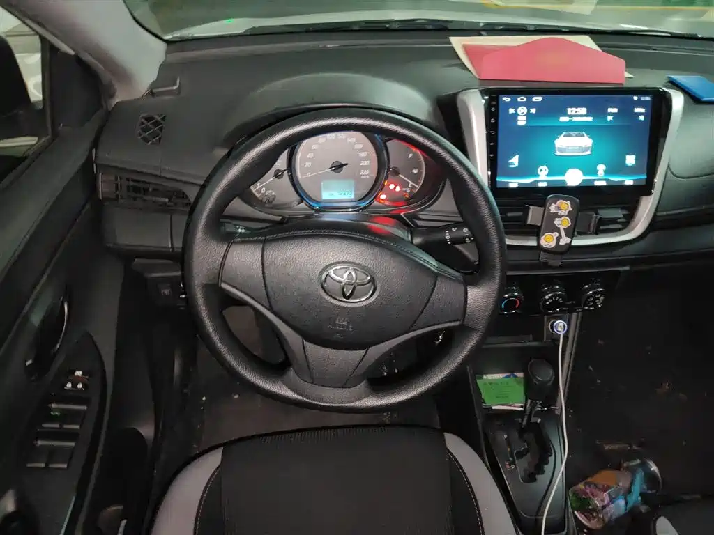 TOYOTA YARIS L ZHIXUAN