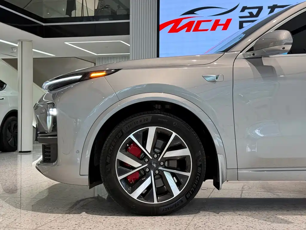 Li Auto Li L8 — миниатюра 19