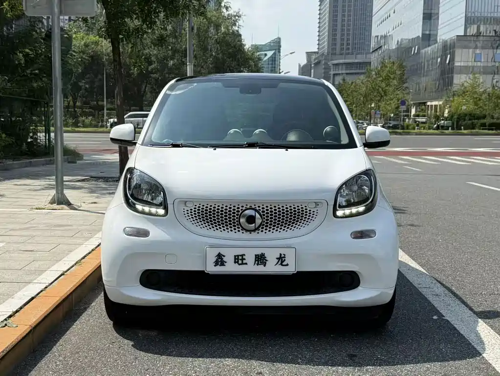 smart Smart Fortwo — миниатюра 2
