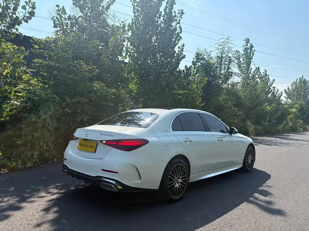 Mercedes-Benz C-Class — миниатюра 5
