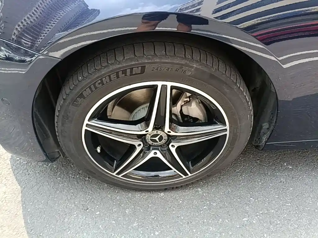Mercedes-Benz E-Class (Import) — миниатюра 23