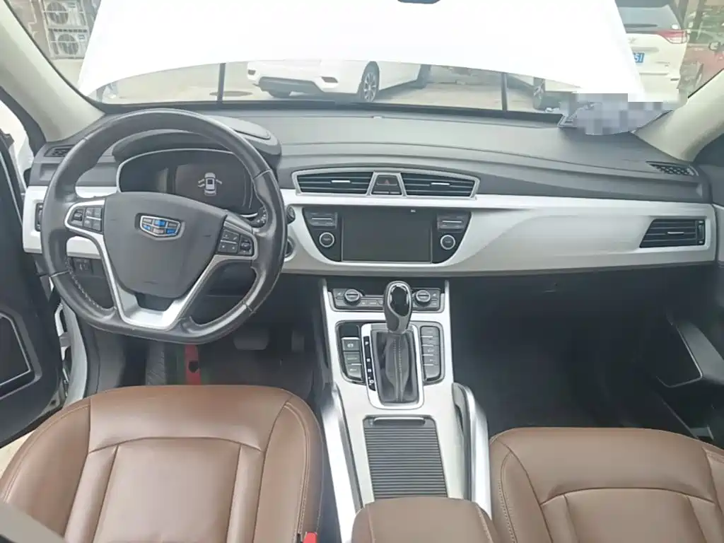 Geely Boyue — миниатюра 10