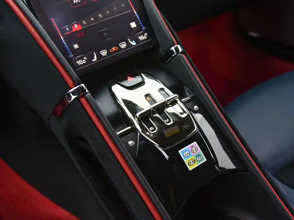 Ferrari Roma — миниатюра 18