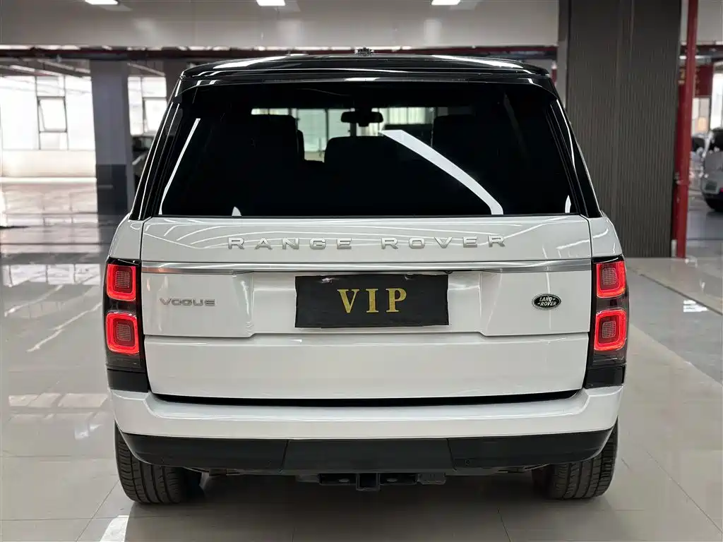 Land Rover Range Rover 2014 3.0T Executive 5 мест