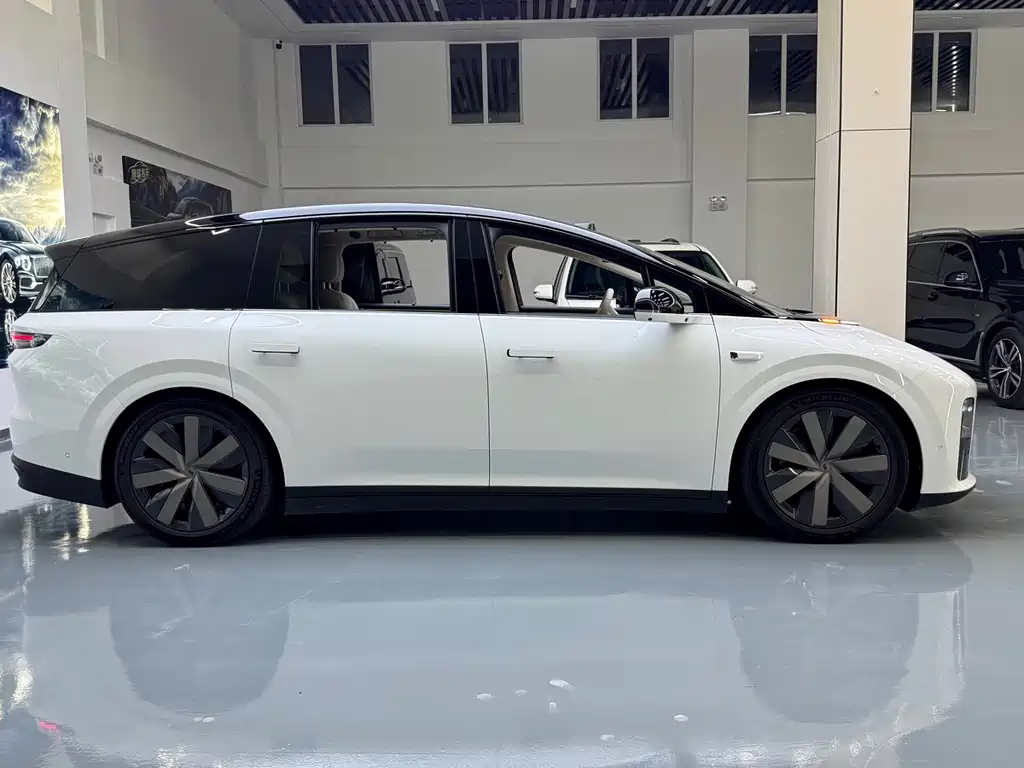 Li Auto Li i8 — миниатюра 4