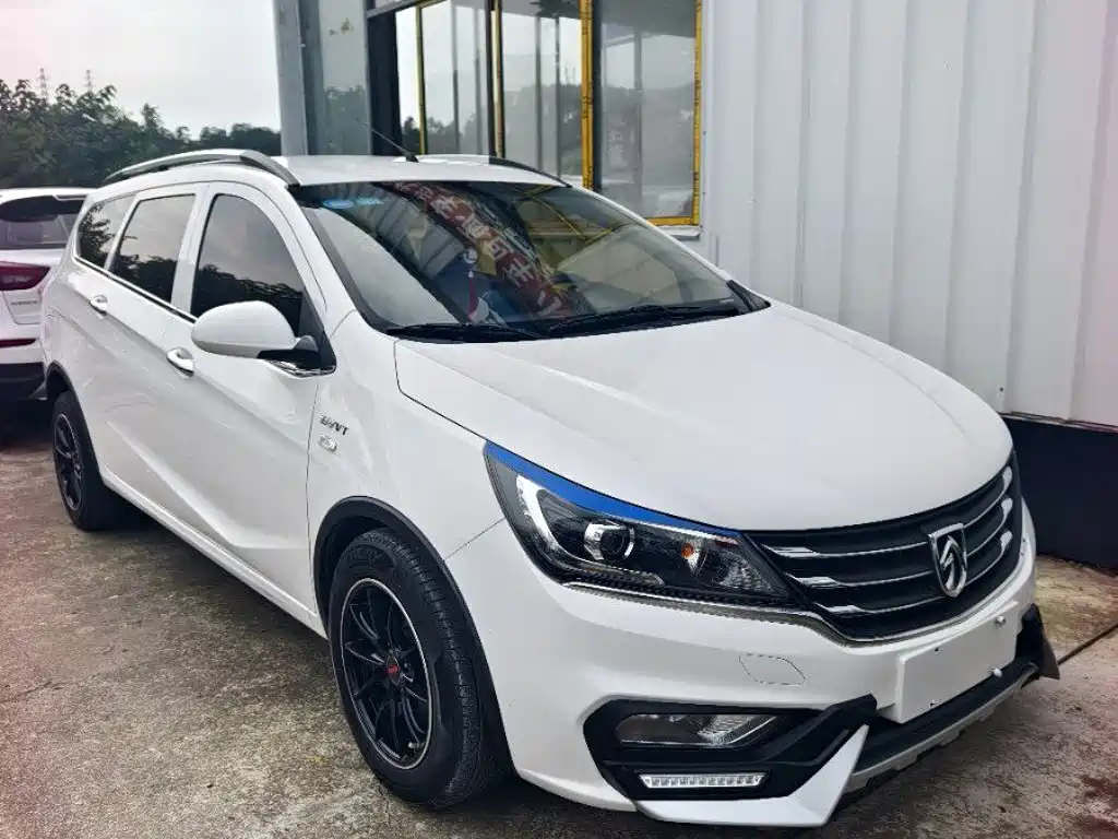 Baojun 310W — миниатюра 2