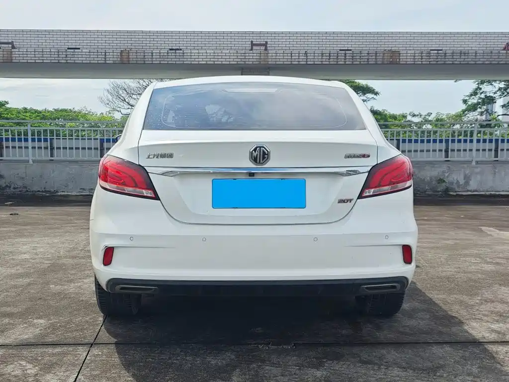 MG MG6 — миниатюра 8