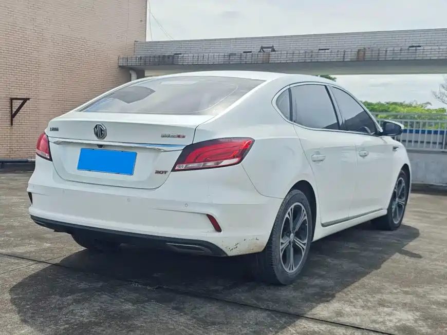 MG MG6 — миниатюра 9