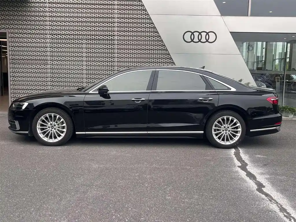 Audi A8 2021 A8L 50 TFSI quattro Comfort