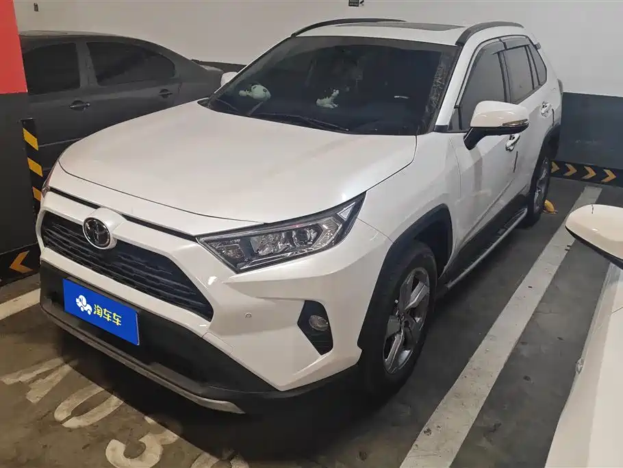 Toyota RAV4 2021