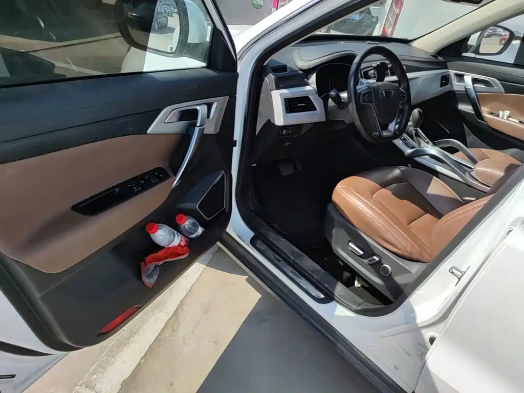 Geely Boyue — миниатюра 16