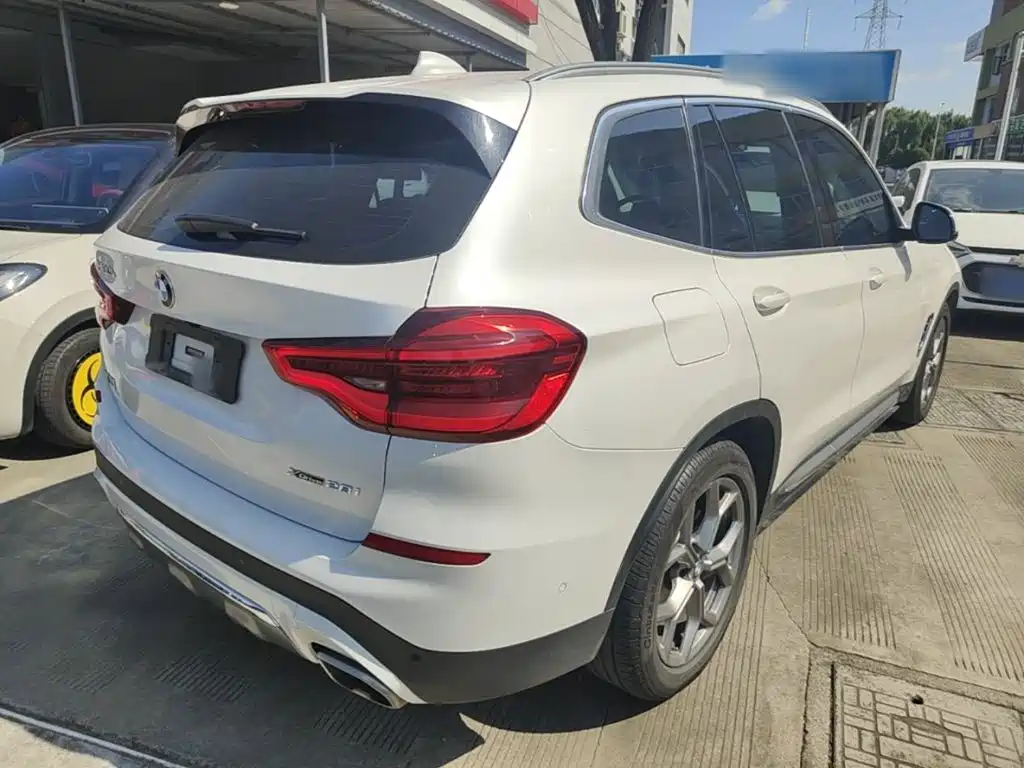 BMW X3 — миниатюра 7