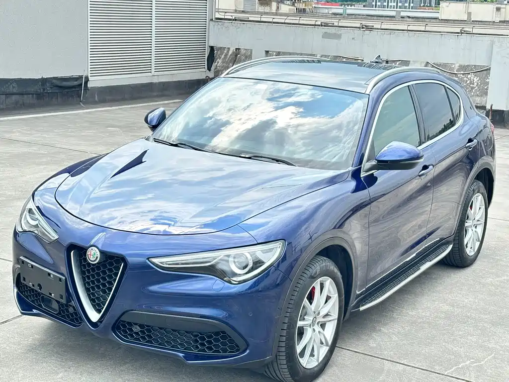 Alfa Romeo Stelvio — миниатюра 5