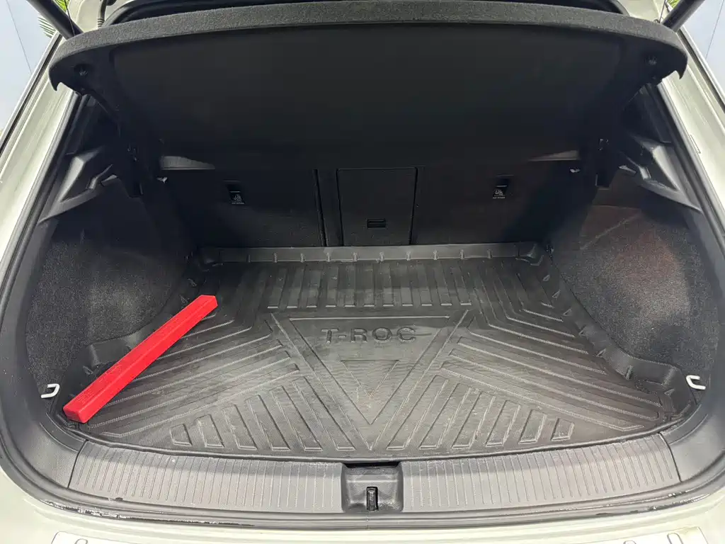 VOLKSWAGEN T ROC EXPLORING SONGS