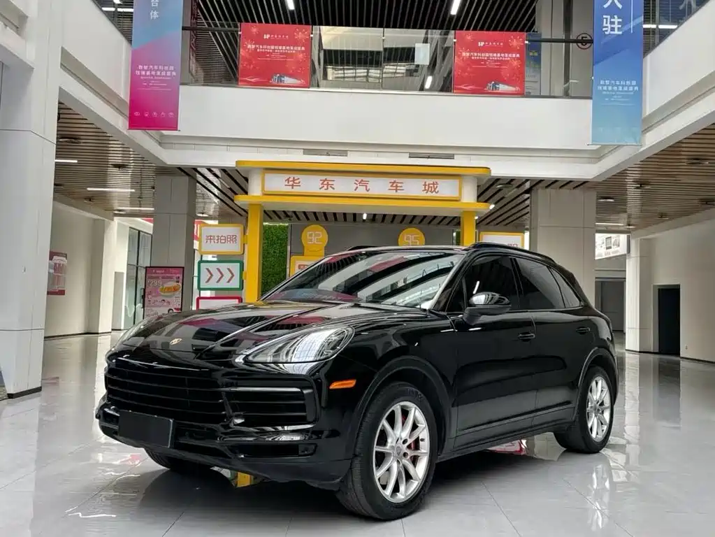 PORSCHE CAYENNE