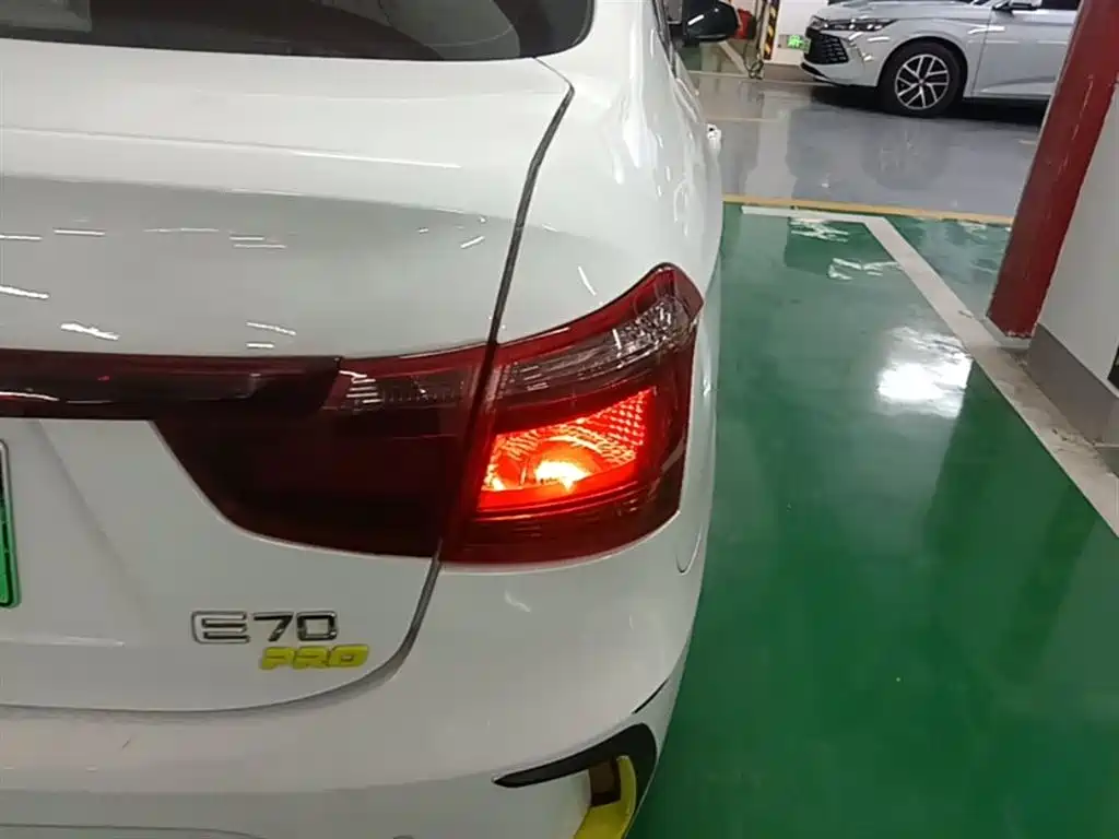 Dongfeng E70 2023 PRO